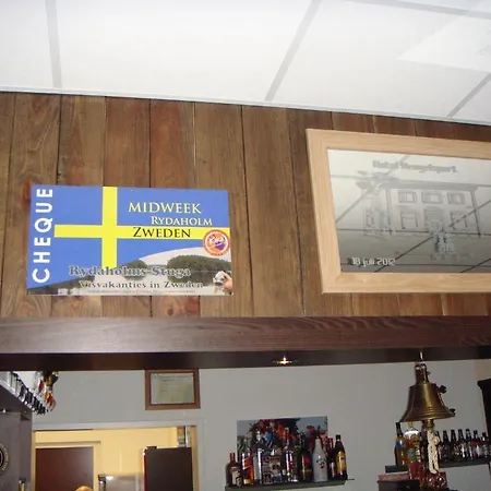 Отель Restaurant Lakeside 3*