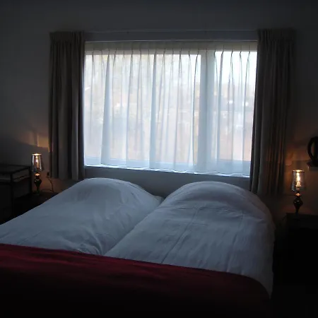 Restaurant Lakeside Отель 3*