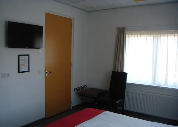 湖畔餐厅酒店 3* 乌苏尔恩