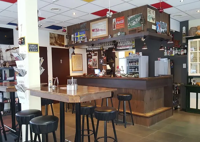 湖畔餐厅酒店 3* 乌苏尔恩