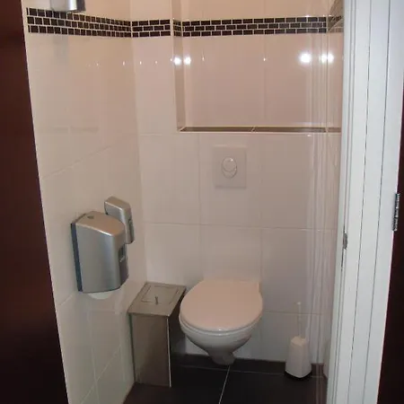 Restaurant Lakeside Hotel 3*